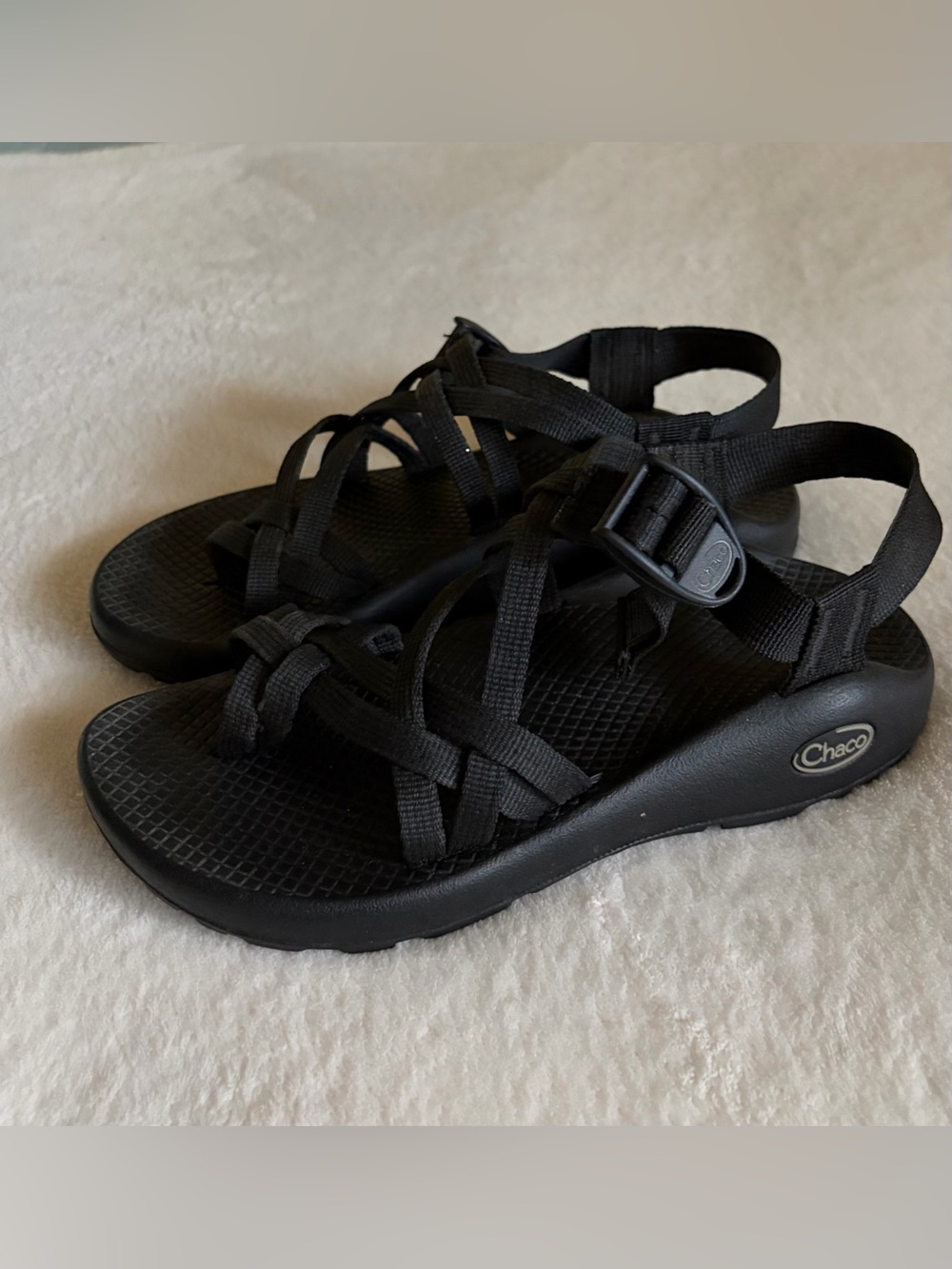 Chaco Women's Black Strappy Outdoor Sandals Sz 6